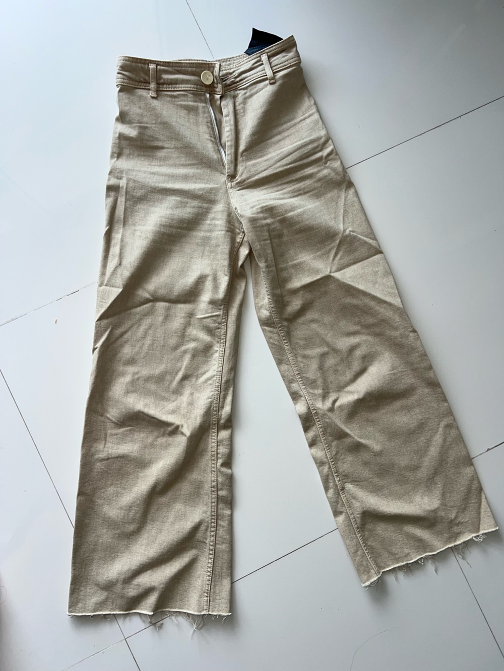 Zara Women’s Marine Straight jeans Wide-Leg  in Light Beige